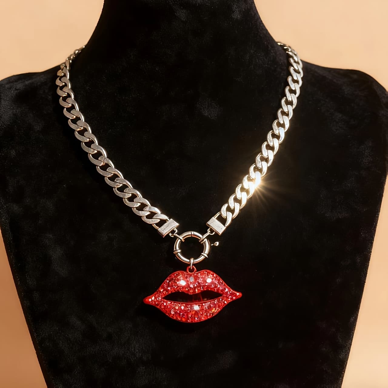 TEMU 1pc Party Date Essential Red Lips Pendant Necklace, Luxury Red Inlaid Necklace