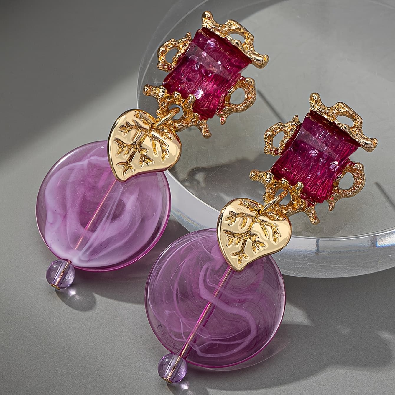 TEMU A Pair Of Vintage Elegant Leaf Resin Round Pendant Earrings Women's Holiday Birthday Dating Prom Banquet Wedding Party Vacation Shopping Additions