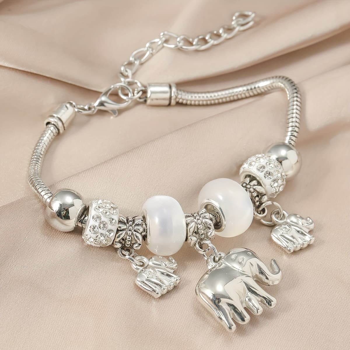 TEMU A Stylish Silvery Elephant Pendant Necklace With Zirconia, A Light Luxury Alloy Jewelry For Women, Perfect As A Birthday Gift For A Best Friend, Suitable For Daily Wear And Parties