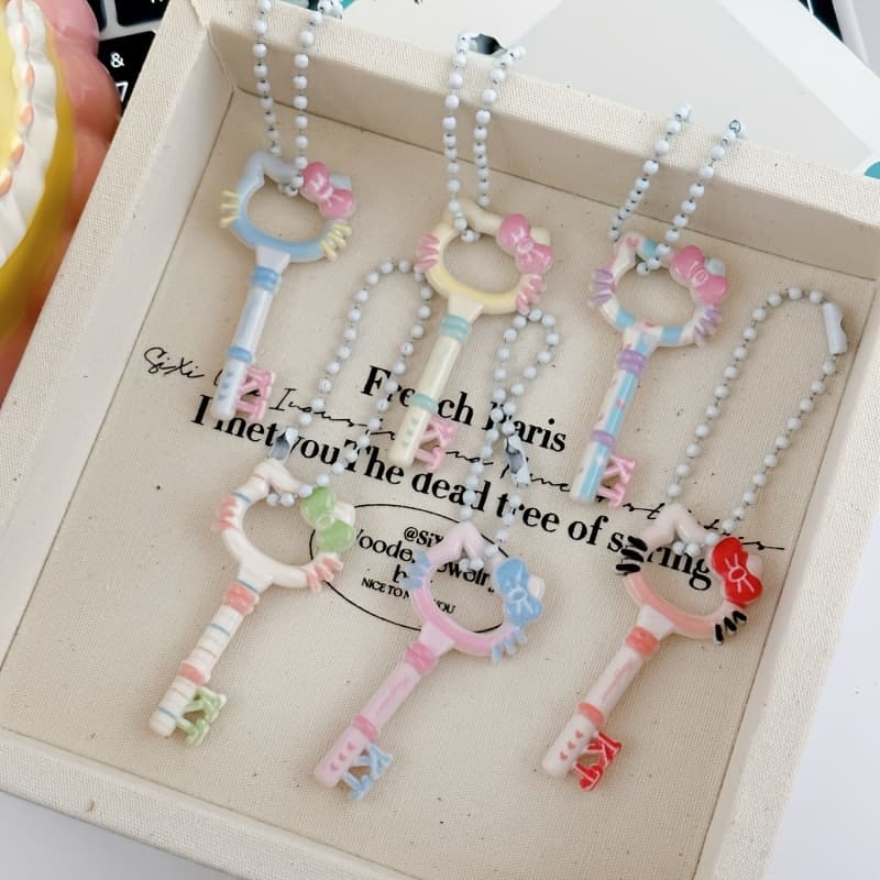 TEMU 6 New Cute Hollow Cat Head Keychains Featuring Hello Kitty, Versatile Additions For Bags And Keychains, Perfect Gifts For Or Couples, And Ideal For Birthdays