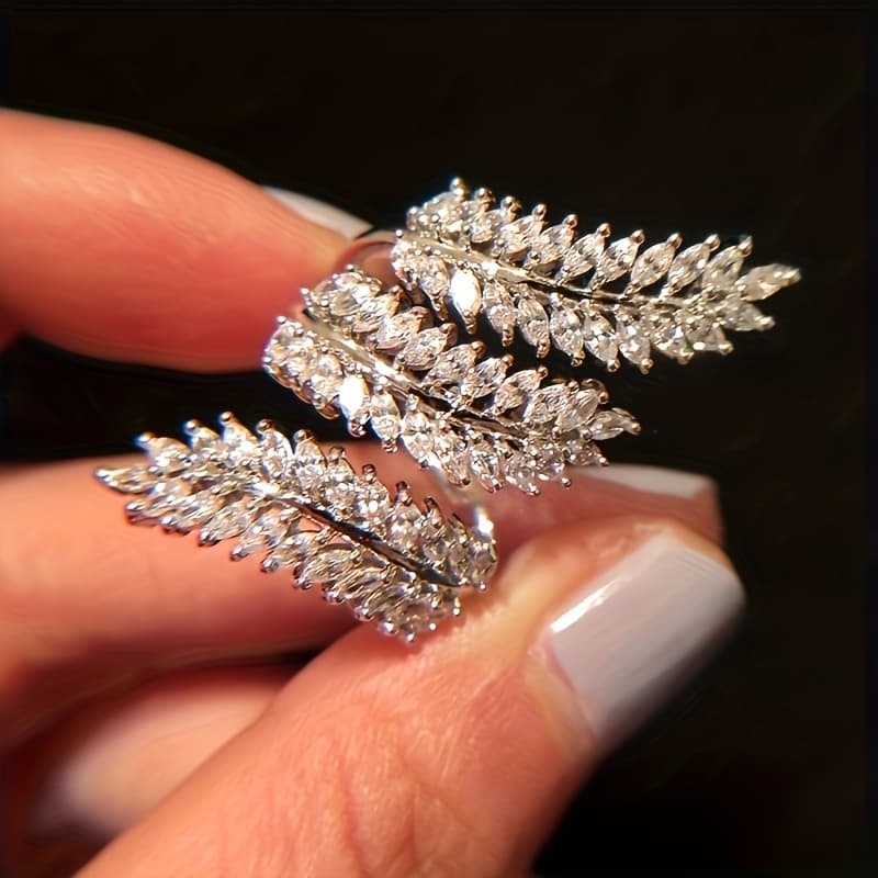 TEMU Light Luxury Individual Open Adjustable Fashion Ring Inlaid Sparkling Zirconia Women' Wear Party Banquet Accessory Premium Gift