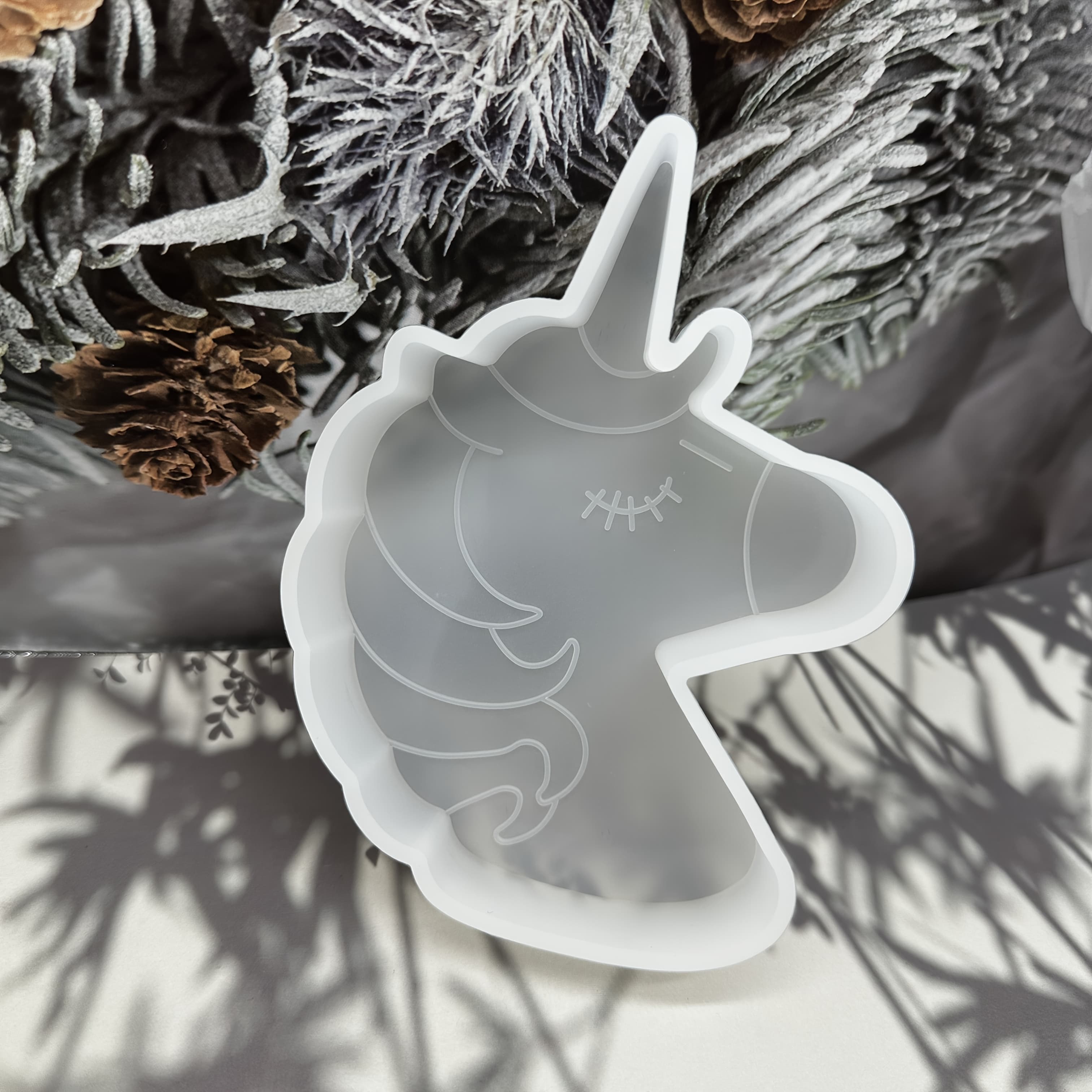 TEMU 1pc Unique -shaped Pattern Candle Holder Decorative Mold, Candle Holder Ornament Insert Decorative Part Mold, Resin Liquid Mold, Plaster Candle Holder Mold