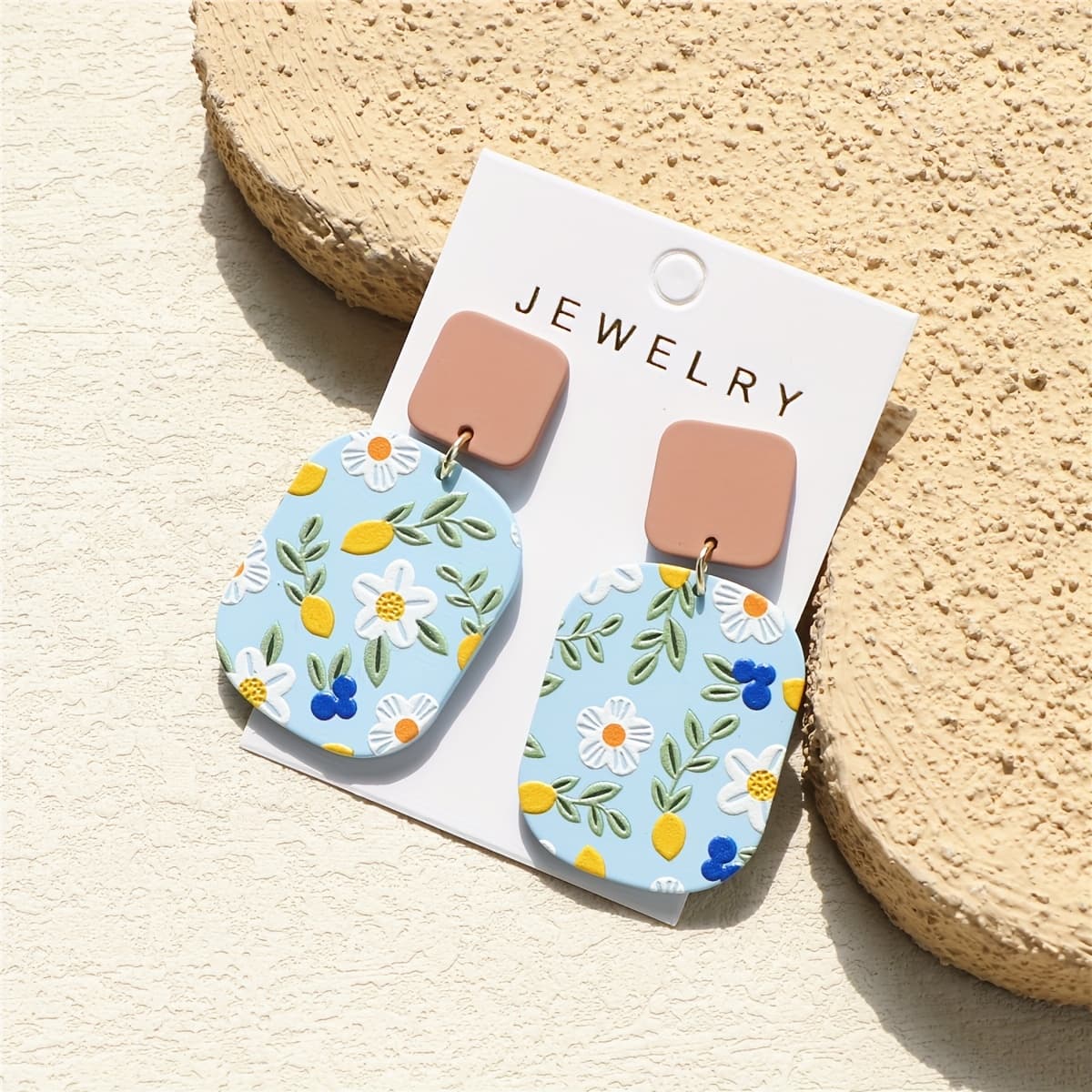 TEMU A Pair Of Ladies' Spring/summer Daisy And Chrysanthemum Floral Branch Leaf Print Acrylic Earrings With A Cute, Elegant, And Square Clay-like Texture