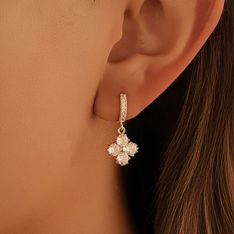TEMU 1 Pair Of Shimmering Luxury Hoop Four-petal Flower Pendant Copper Earrings With Cubic Synthetic Zirconia, Perfect For Women' Wear, Banquets, And Party Decorations, Ideal Jewelry Gift