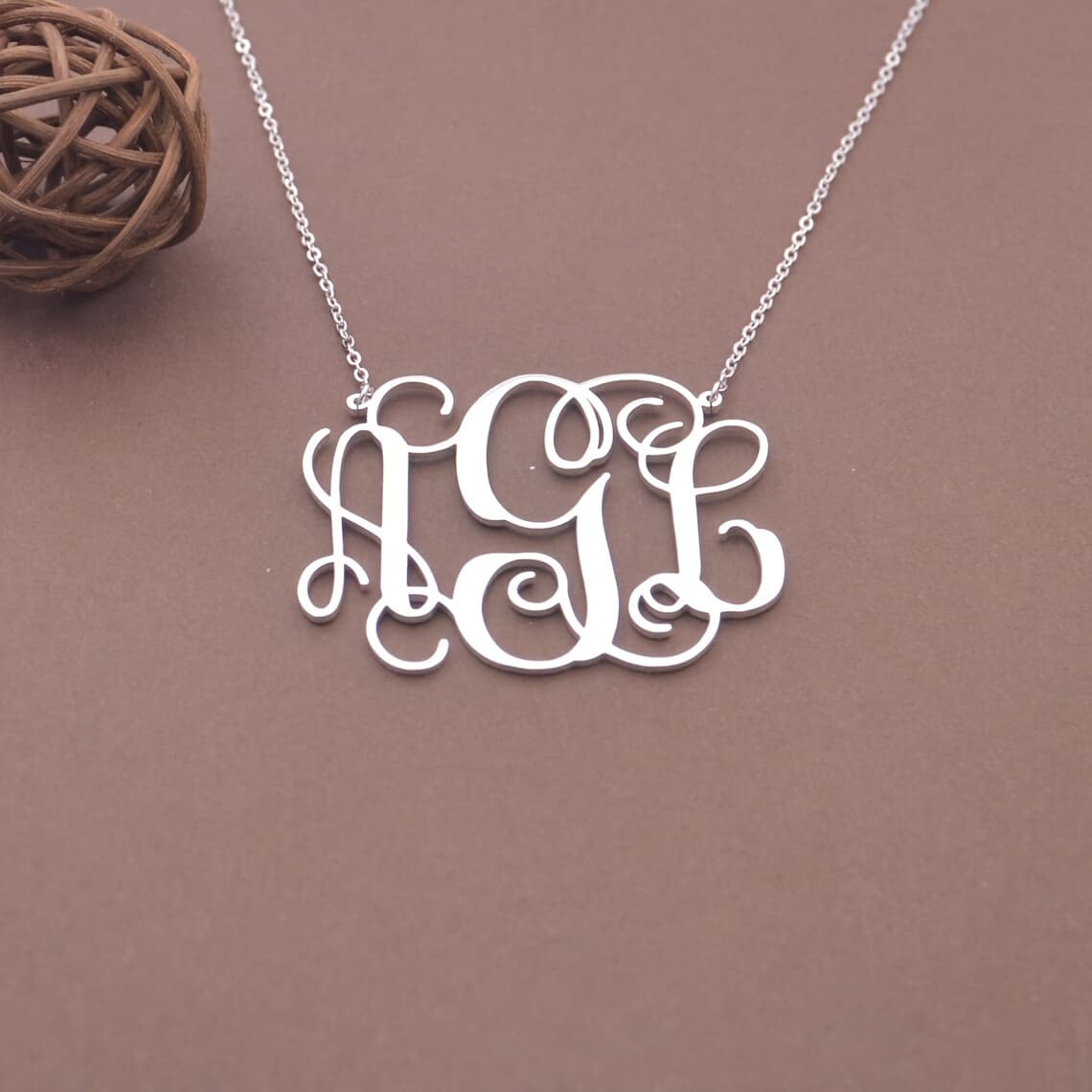 TEMU Custom Text Necklace, Personalized Monogram English Letter Name Pendant Necklace, Supports Customization Of Up To . Only English Letters Are ; Translated Letters