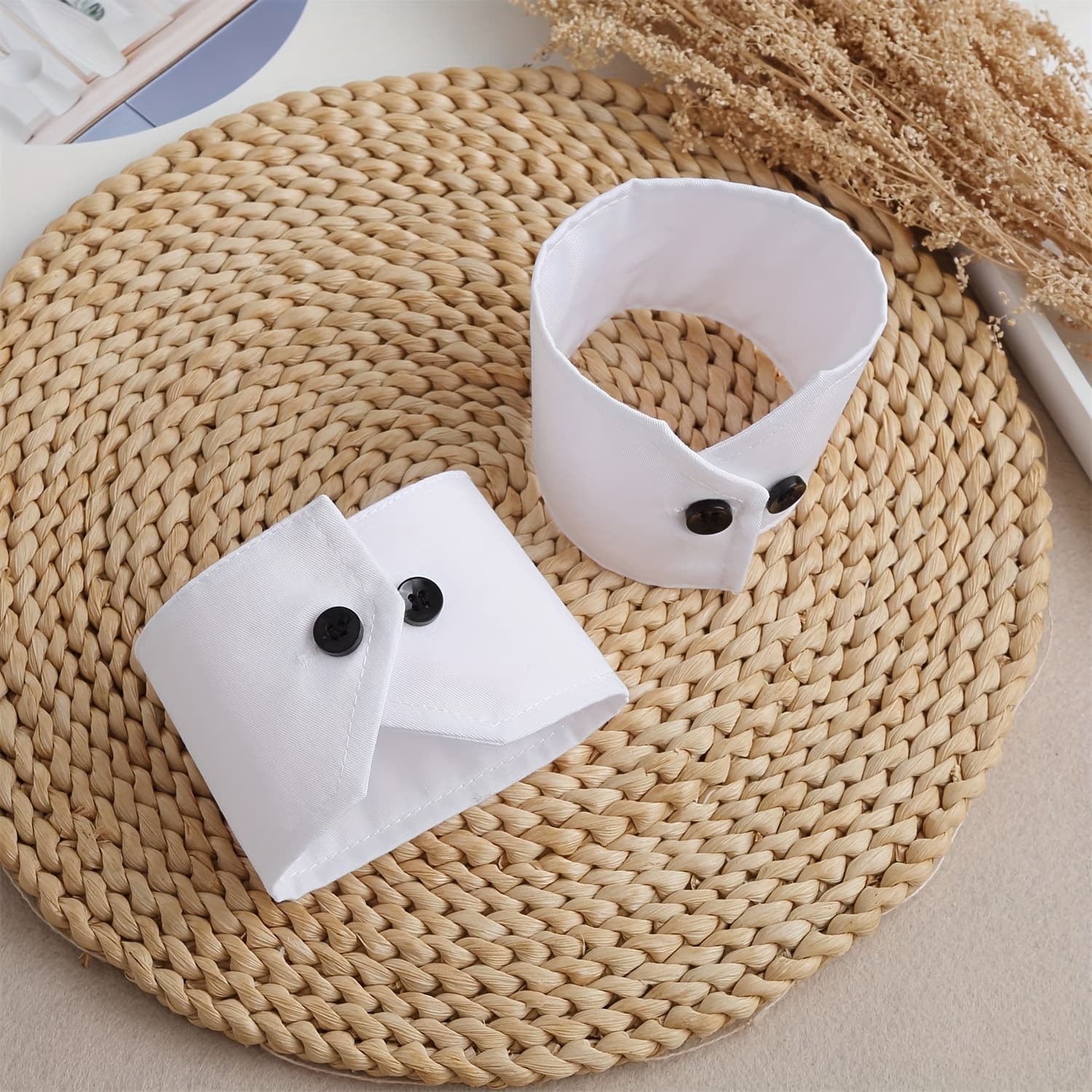 TEMU A Pair Of White Short Women's Cuffs