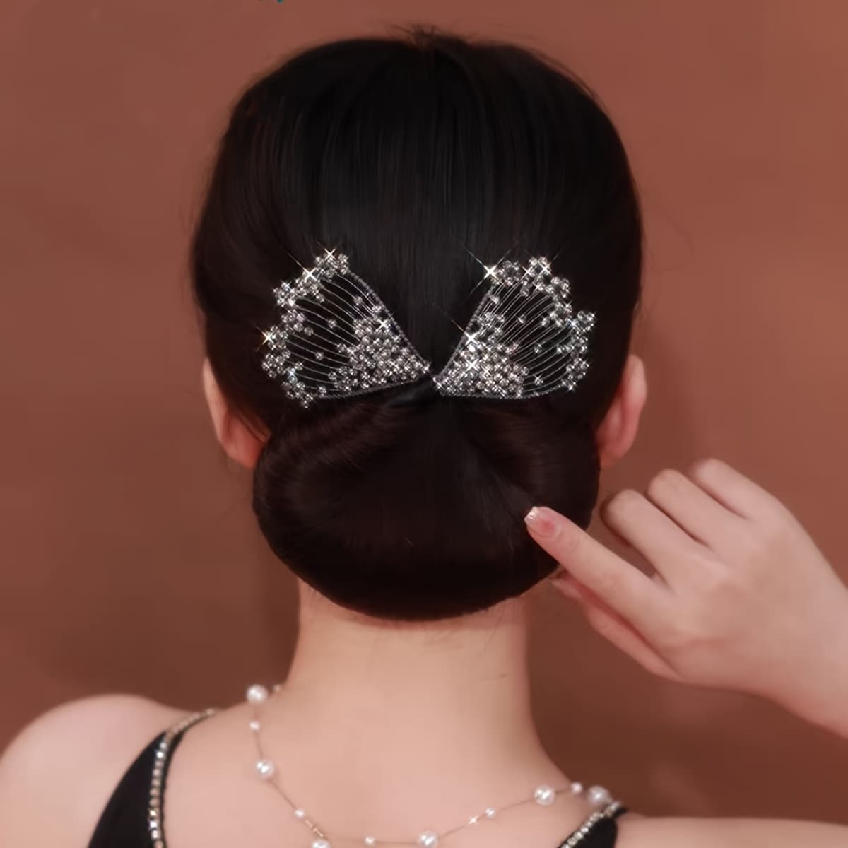 TEMU 1pc Fan-shaped Exquisite Lazy Bun Hair Styling Tool Elegant Hair Styling Stick (curling Iron Material Cloth And Leather Random)