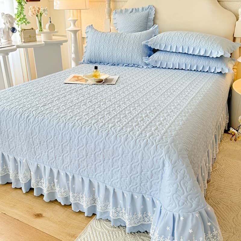 TEMU 3pcs Bedspread Set Three-piece Set, Suitable For All And Hand Washable, French Princess Bedspread Set (1 X Bedspread And 2 X Pillowcases, Without Core)