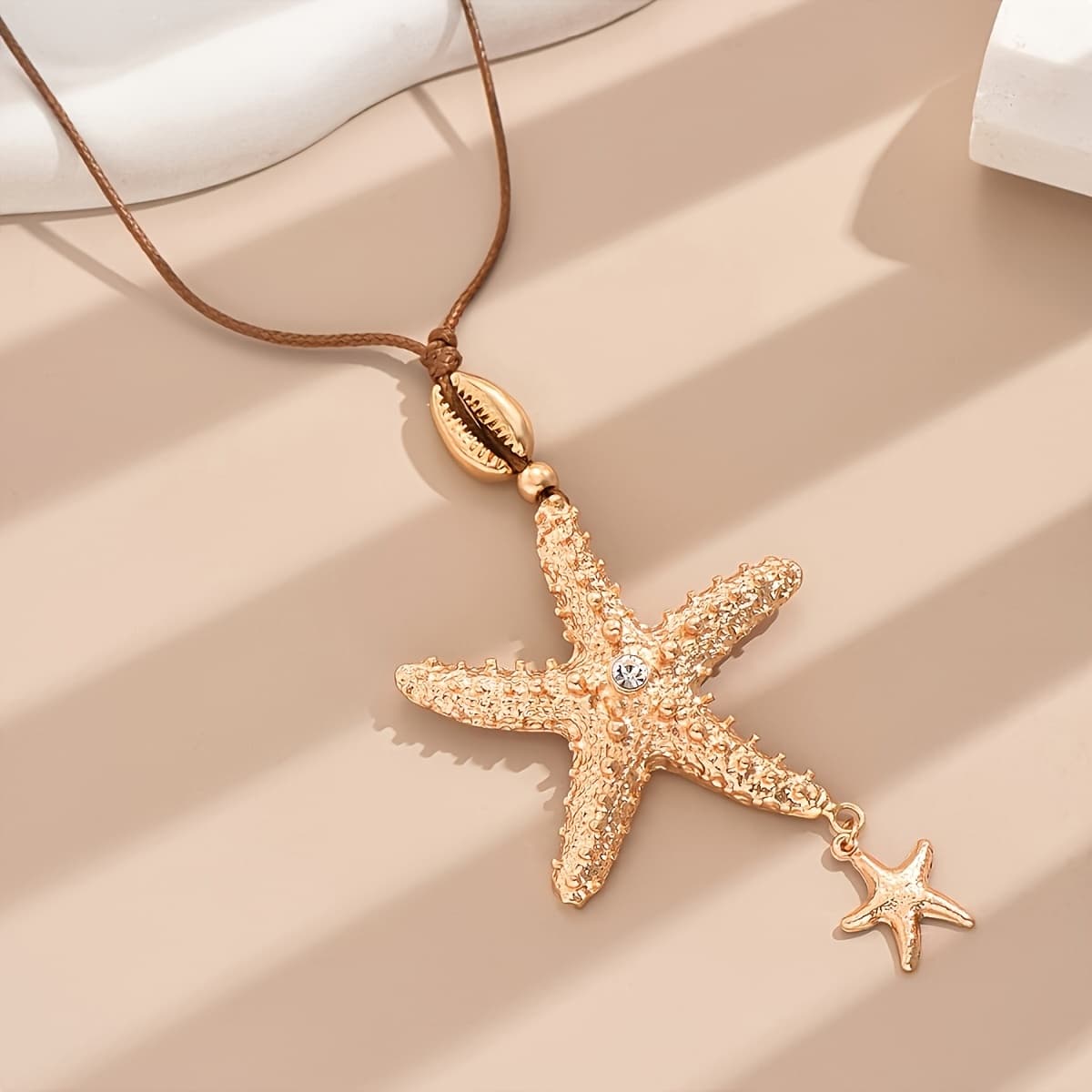 TEMU 1pc Women's Classic Fashion Golden Starfish Pendant | Vacation Jewelry, Ideal Gift For , Alloy With Glass Mosaic, Suitable For All