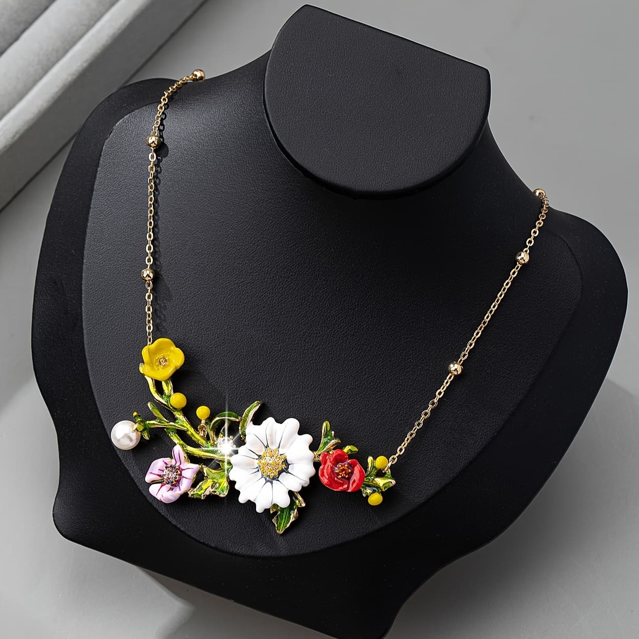 TEMU A Elegant And Sweet Enamel Floral Necklace For Women, Suitable As An Accessory For Holidays, Birthdays, Dates, Balls, Banquets, Parties, Vacations, Shopping, And Daily Commutes