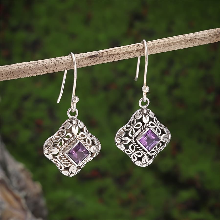 TEMU A Pair Of Vintage Elegant Bohemian--shaped Copper Pendant Earrings, Featuring An Intricate Hollow , Perfect As A Jewelry Gift For Fashionable Women To