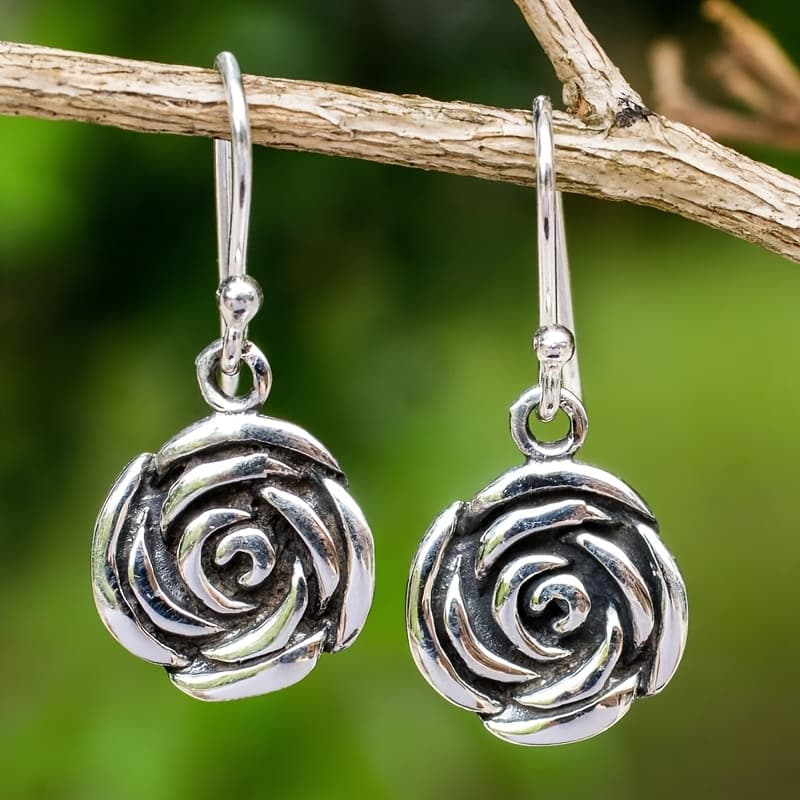 TEMU 1 Pair Women's Fashion Drop Earrings Exquisite Flower Pendant Earrings Women's Bohemian Style Flower Earrings Suitable For Daily Casual Vacation Wear
