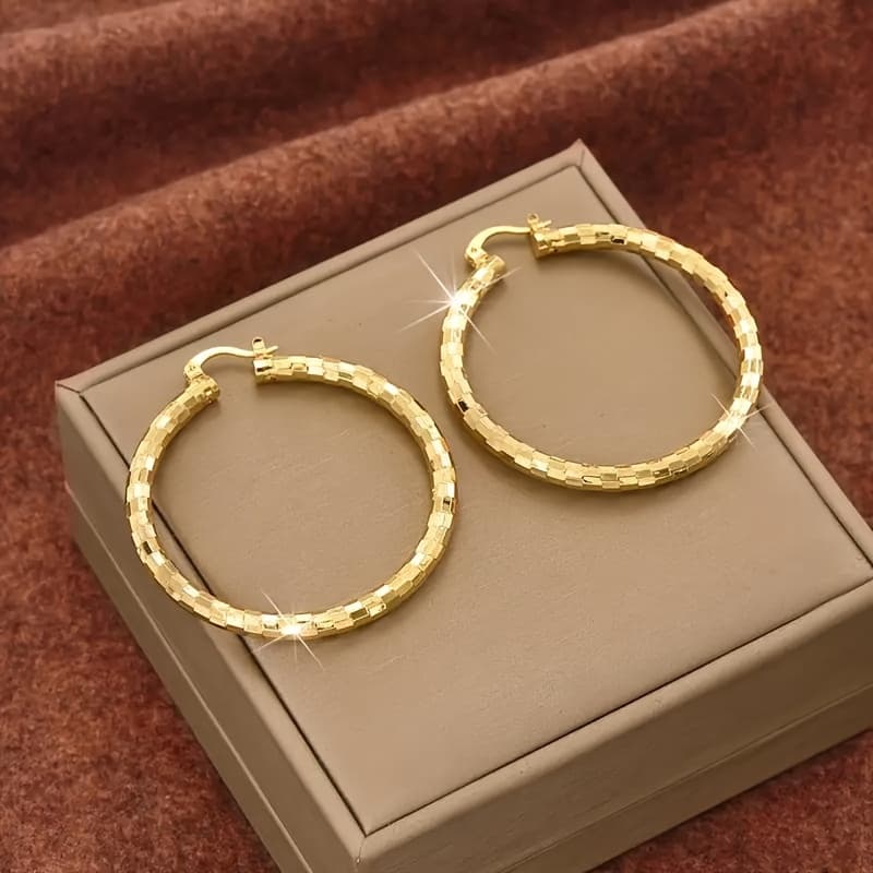 TEMU Fashionable Golden-plated Copper Hoop Women's Earrings, Exquisite And Sexy Unique Embossed Hoop Earrings, Ear Jewelry Gifts