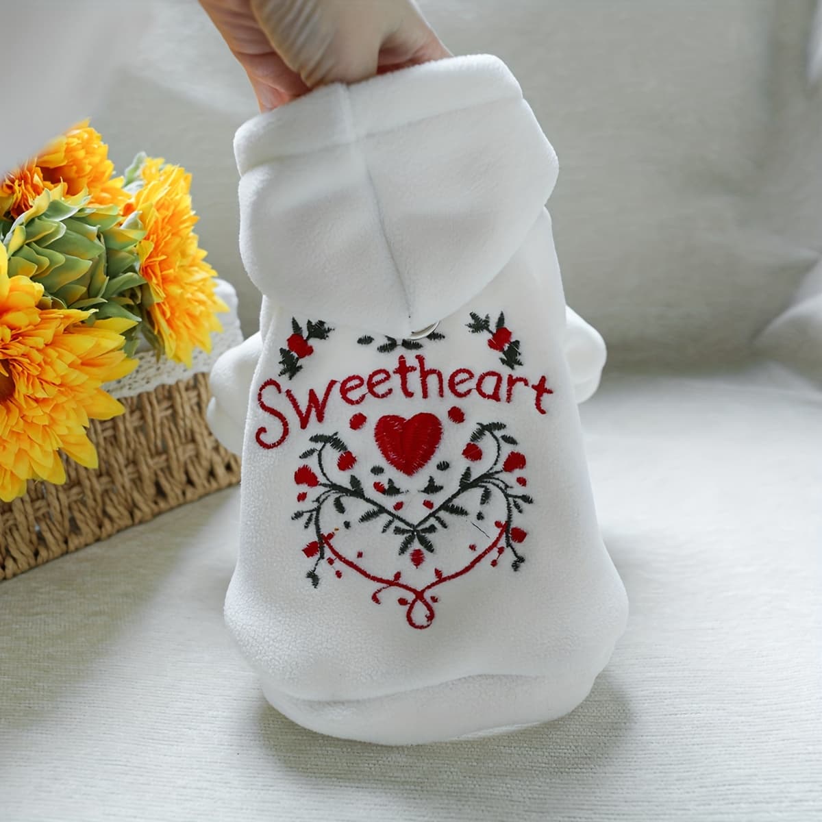 TEMU Sweetheart Sweatshirt Dog Autumn/winter Apparel, Love Heart Valentine's Hoodie, Bichon, Pomeranian, Schnauzer, Clothes, Spring/autumn Pullover Thin Outfit