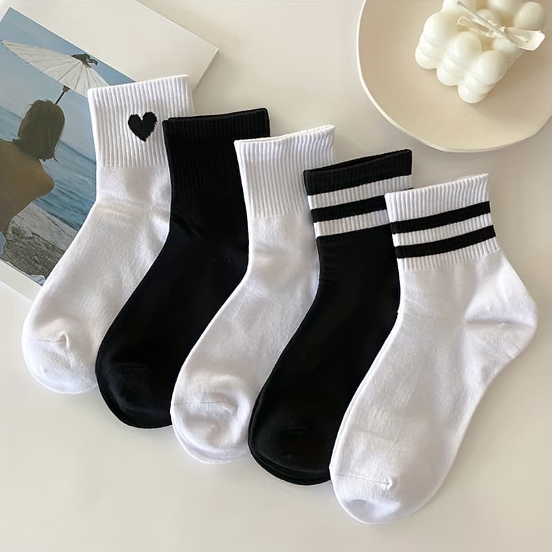 TEMU 3/5 Pairs Of Black And White Two-bar Plain Color Short Socks