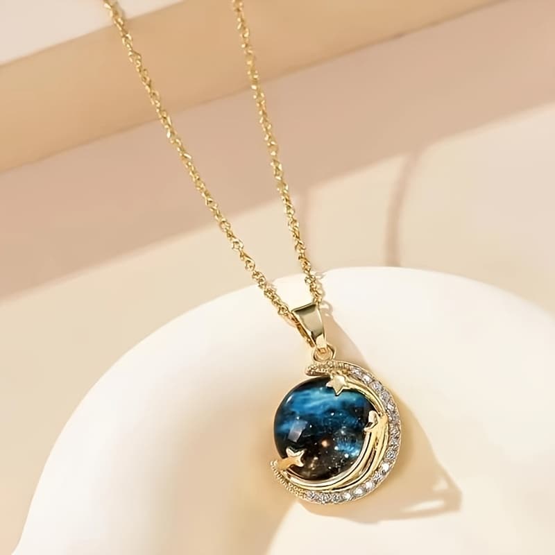 TEMU Women & Girls And Moon Necklace - Elegant Celestial Pendant Jewelry Suitable For Parties Weddings Daily Wear - Perfect &
