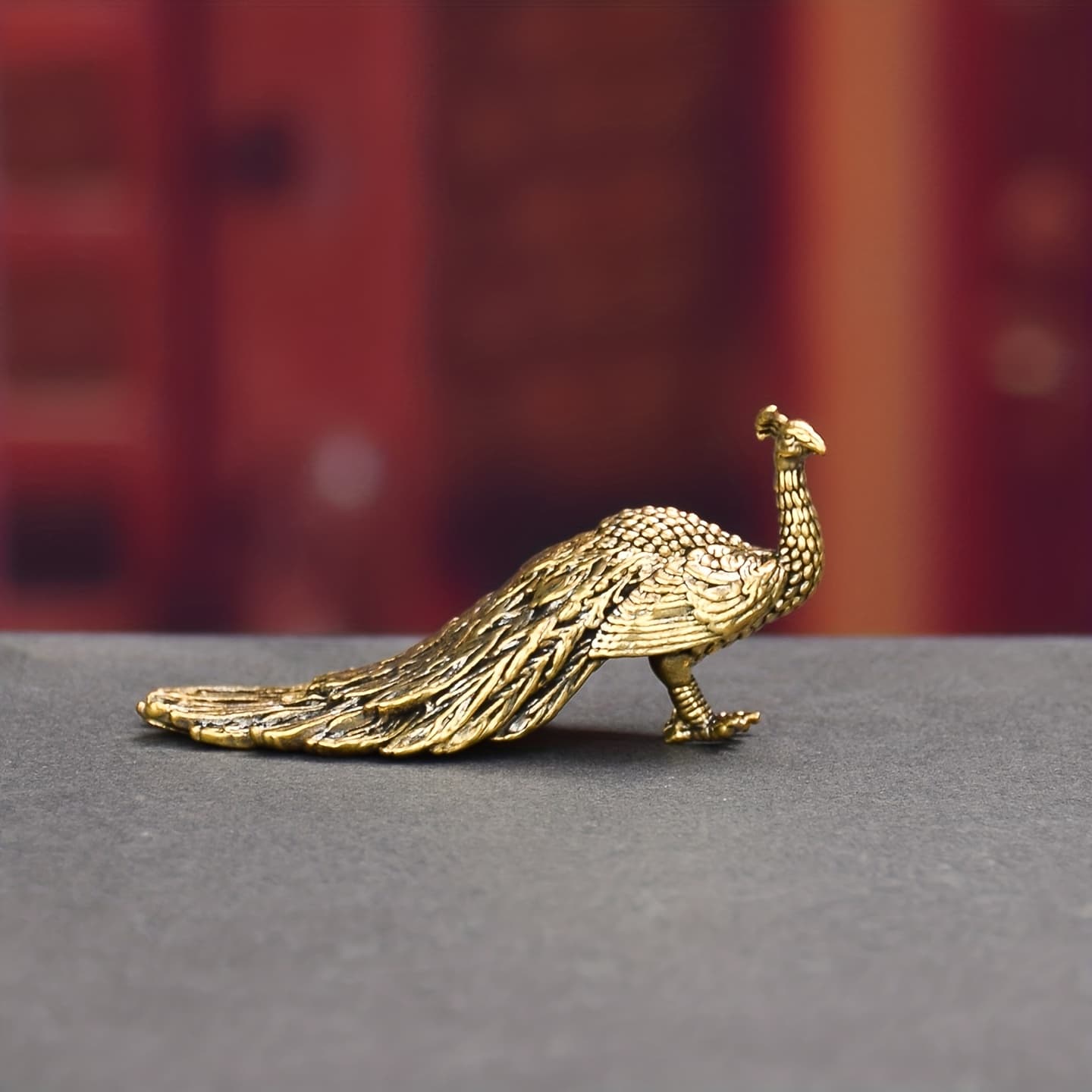 TEMU A Vintage Brass Peacock Desktop Ornament For Collectors, From, Perfect As A Birthday Gift, For Office Shelves, Or As Halloween Scene Decor