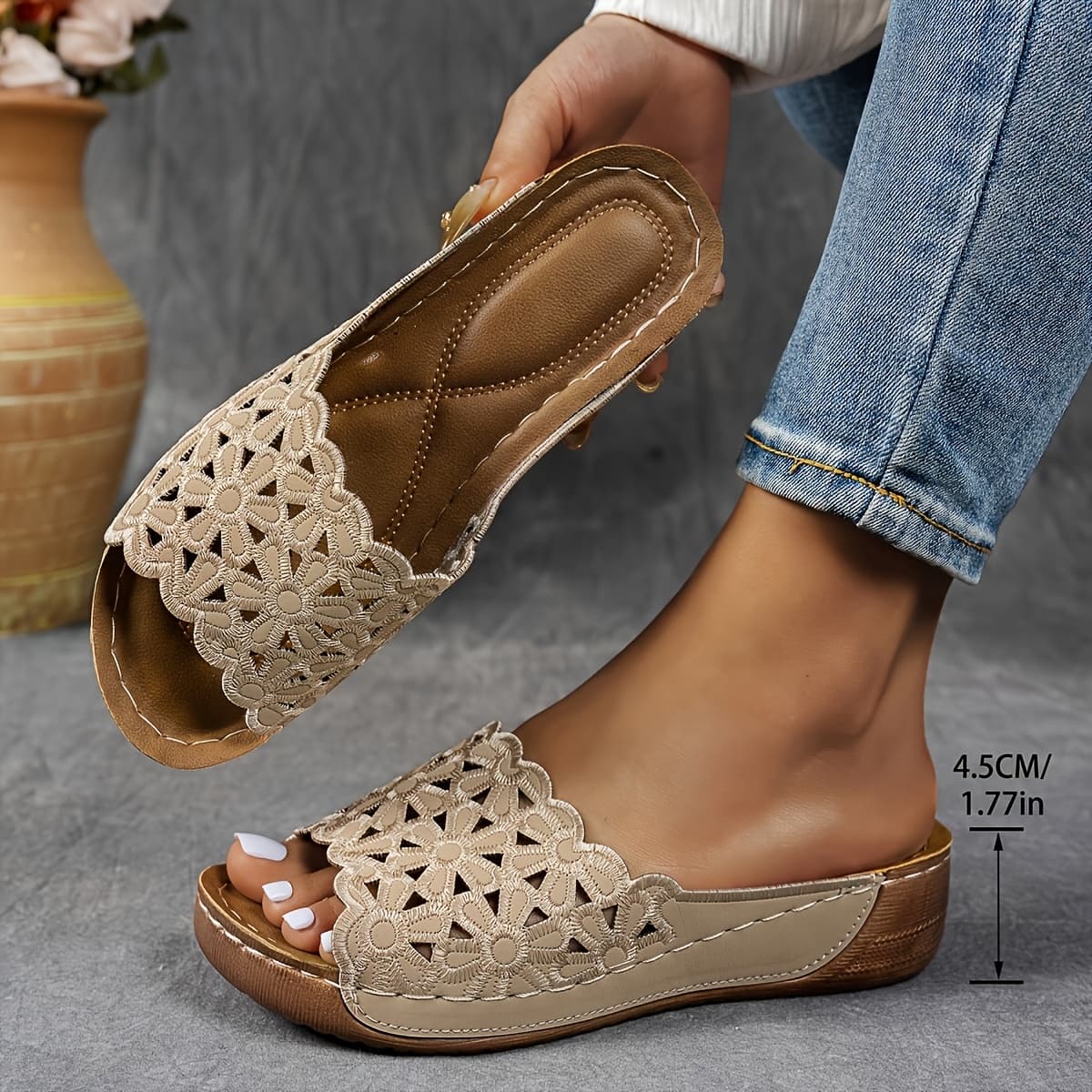 TEMU New Women's Wedge Sandals, Elegant And Fashionable Hollow-out Floral Lightweight Comfortable Slippers, , Stylish And Convenient, The For Going Out, Eential For Gifting, Women Shoes