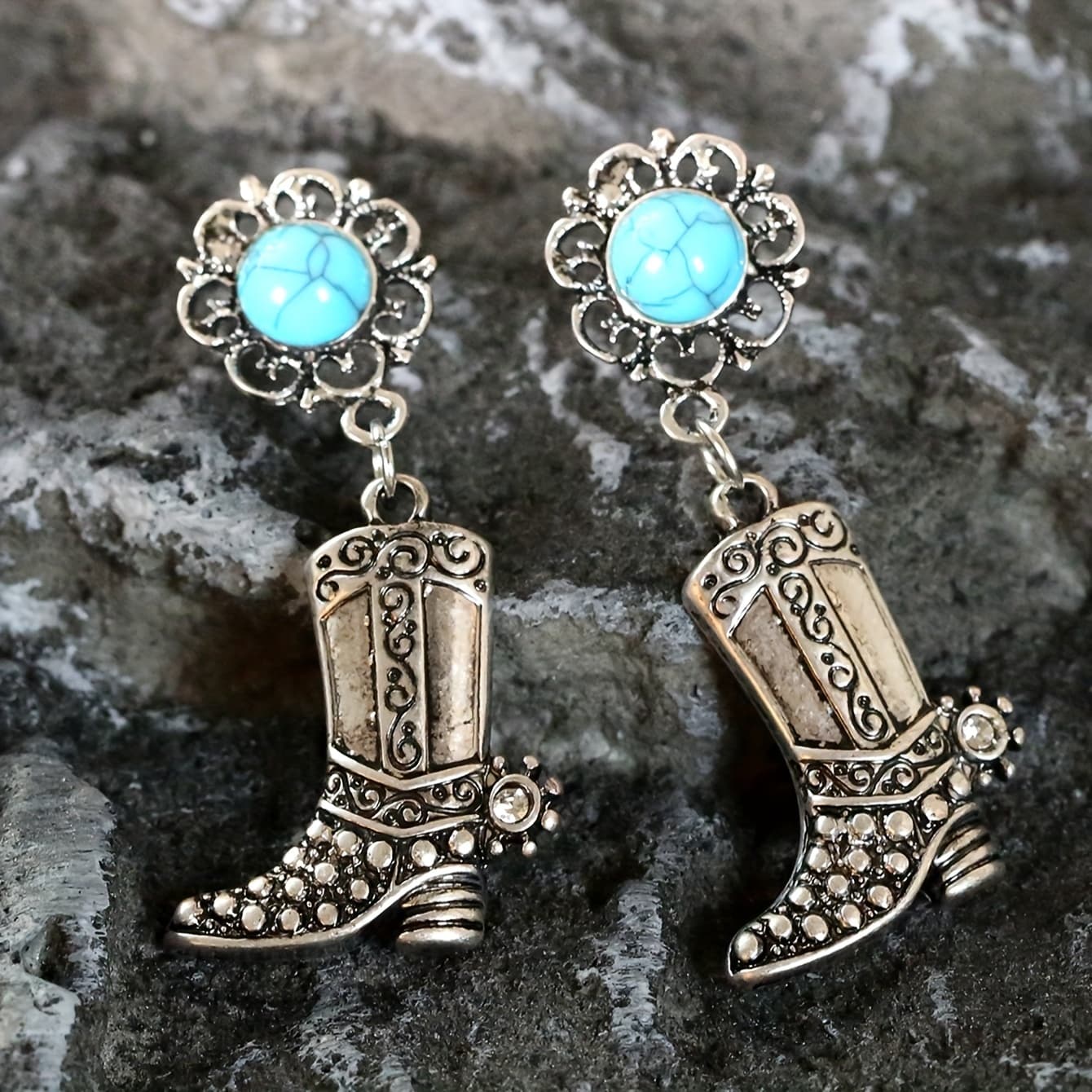 TEMU 1 Pair Women's Bohemian Style Vintage Fashion Ethnic Style Turquoise Boots Earrings