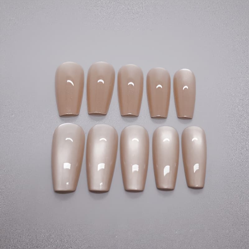 TEMU 24pcs Of Glitter Nail Art, With An Base Color With Flowing Light Gradients. Under Soft Light, The Glitter Filter Has A Mirror-like And , Fully Showcasing A Light Luxury And High-end Feel.