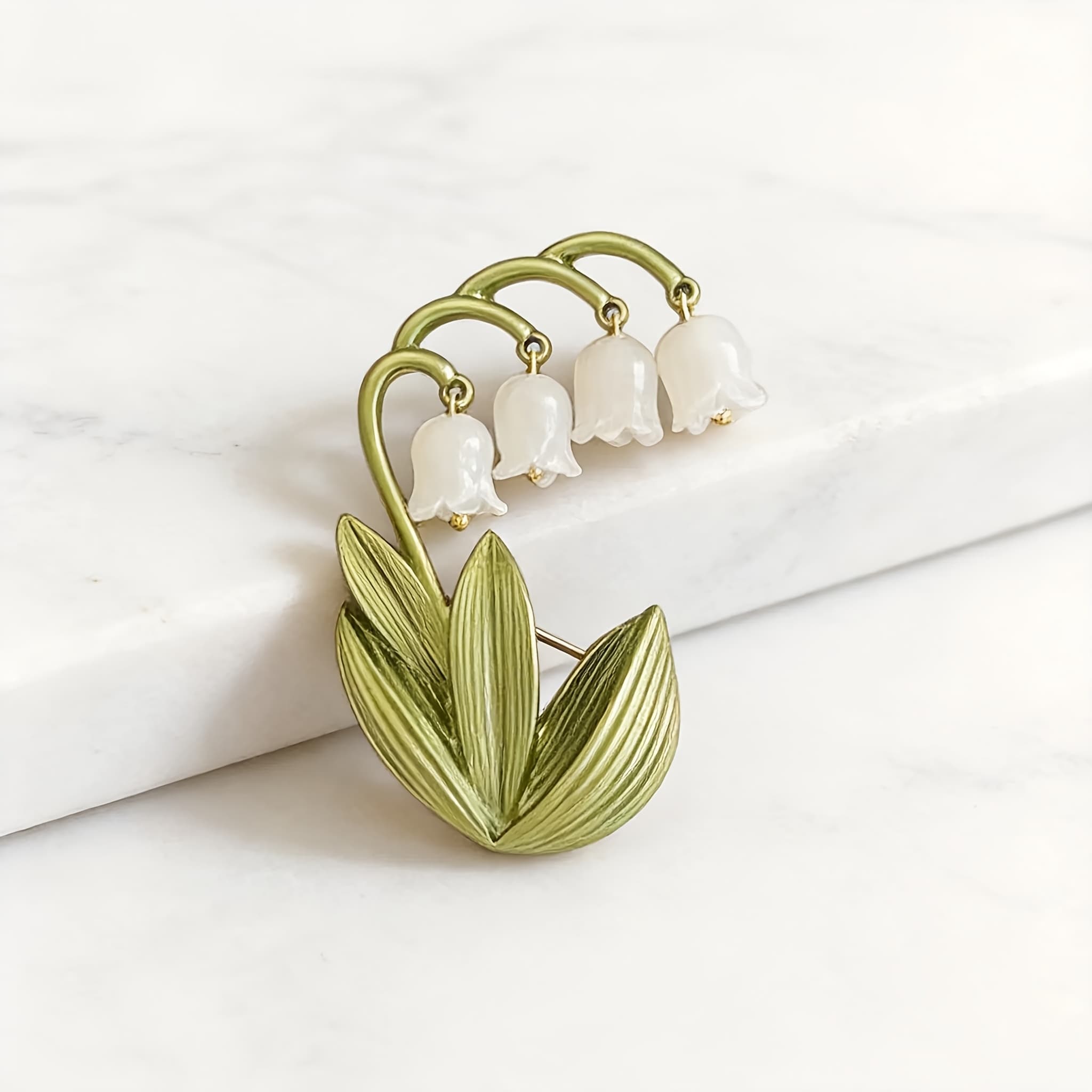 TEMU Elegant Lily Flower Brooch: And Women's Accessory Premium Lily Flower Tassel Brooch High-end Light Luxury Niche Brooch Clothing Accessory Vintage Versatile Brooch Clothing Accessory