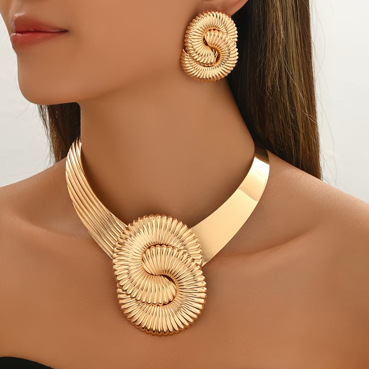 TEMU ' Retro Bohemian V-shaped V- Earrings & Necklace Suitable For - Minimalist Metal For Daily Wear & Party, Versatile Collarbone Chain, Facial Feature, No Coating Style