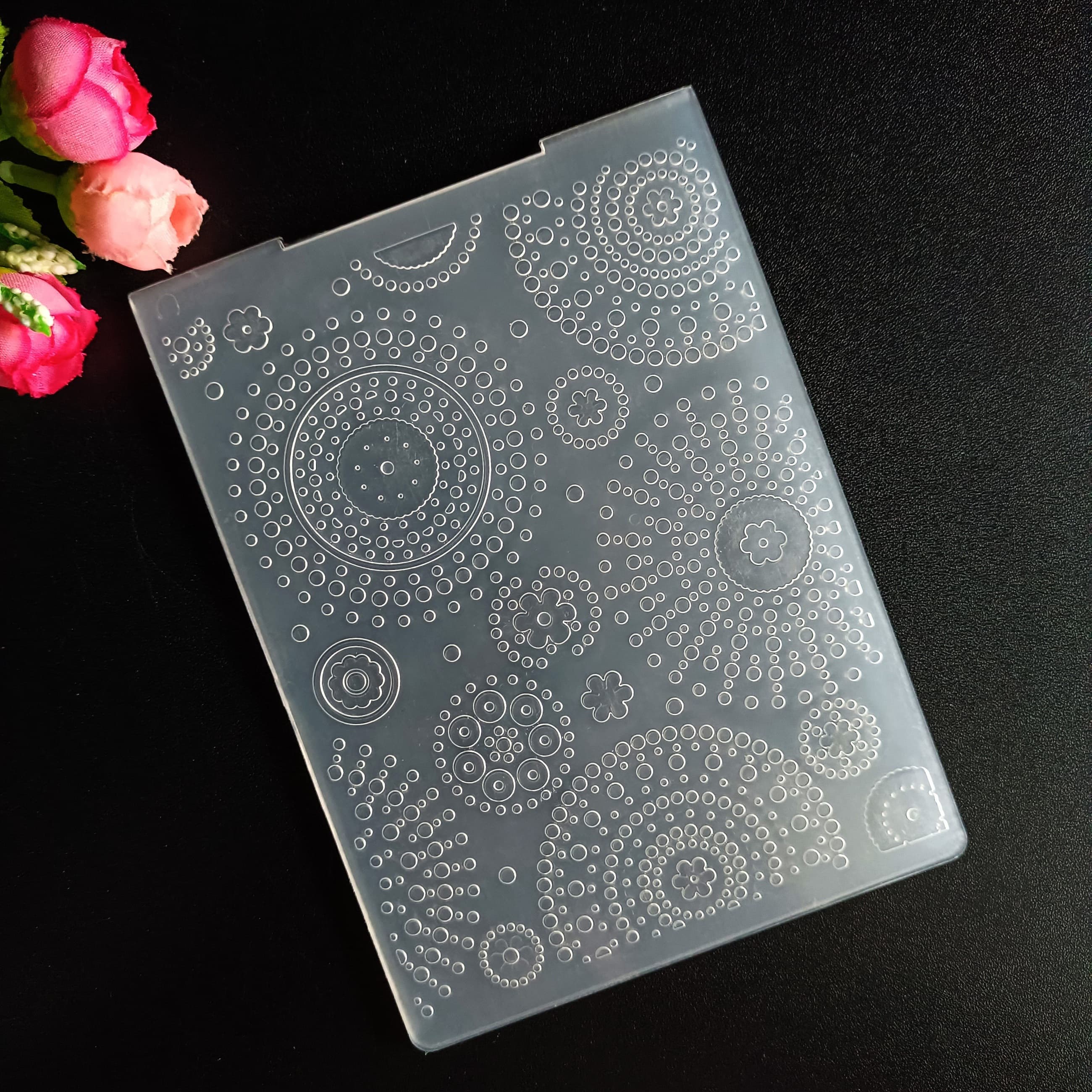 TEMU 1 Set Of White Pp Material Flower Shaped Dot Embossing Folders For Card Making, Photo Album, And Diy Scrapbooking - 2d/3d Crafting Texture Plates