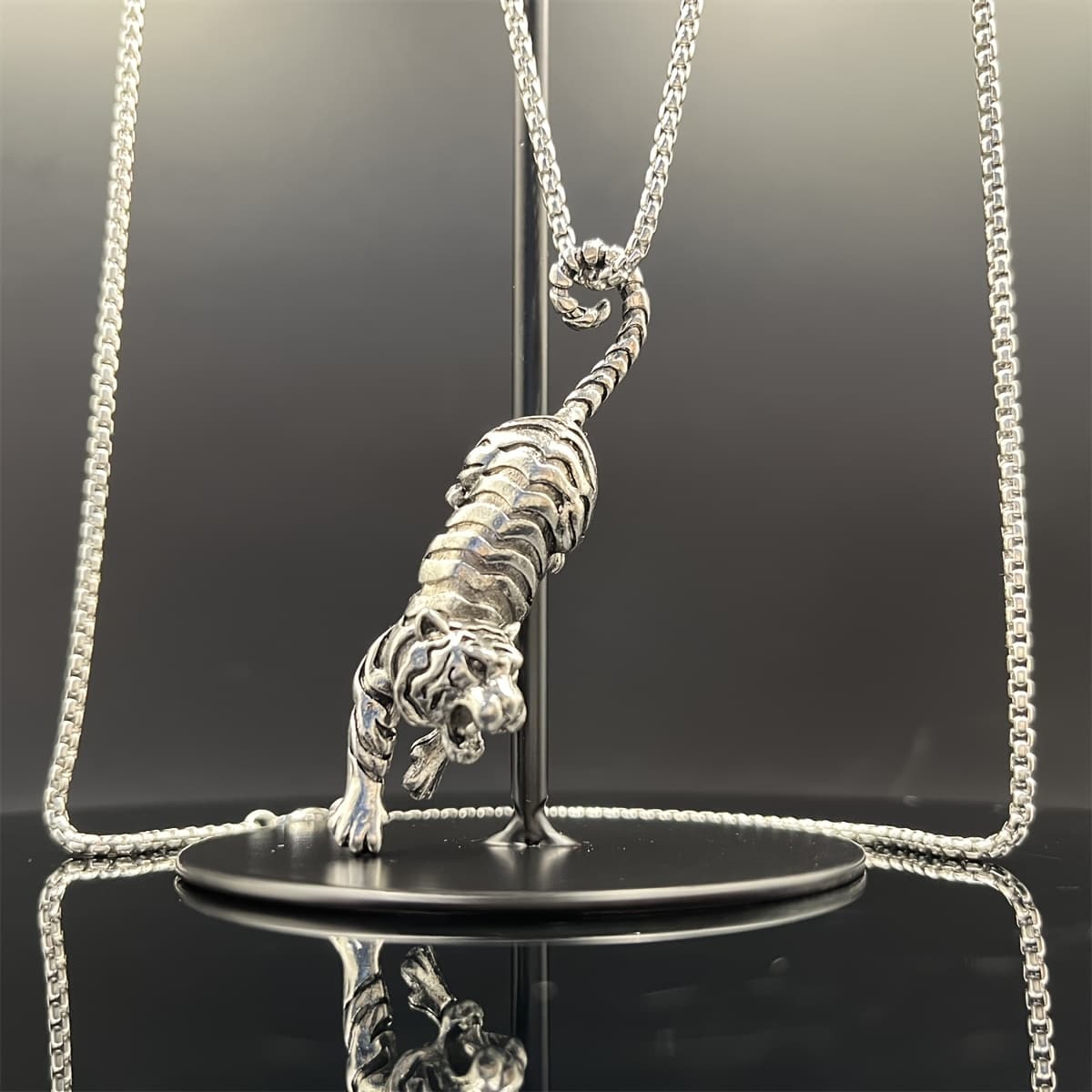 TEMU 1pc Fashion Elegant Lying Tiger Necklace, Hip Hop Punk Necklaces, Animal Jewelry-, Chain Length 27.56in