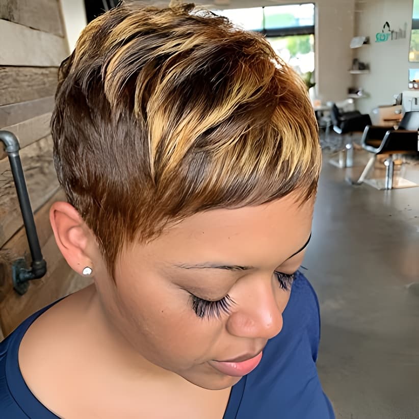 TEMU -looking Short Cut Wig With Bangs - Synthetic Hair Wig Suitable For Women, High Density 120%, Net For, For Daily Use, Parties & Festivals (blonde/brown Mix)