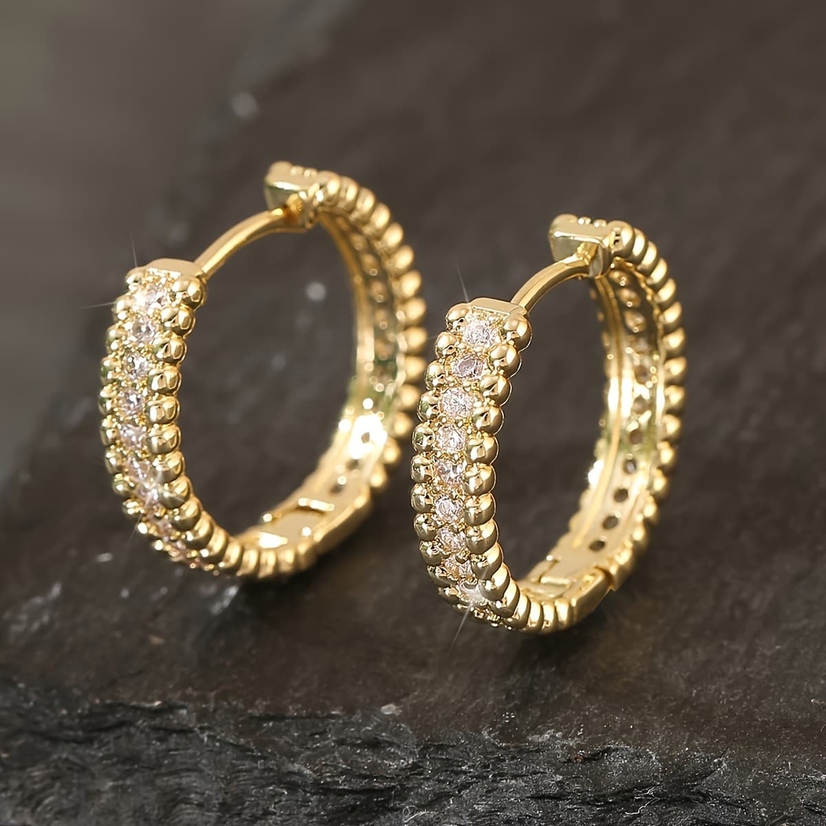TEMU 1 Pair Of Luxurious Temperament Copper Inlaid Synthetic Zirconia Geometric Hoops Elegant Fashion Ladies Earrings Birthday Dating Gift