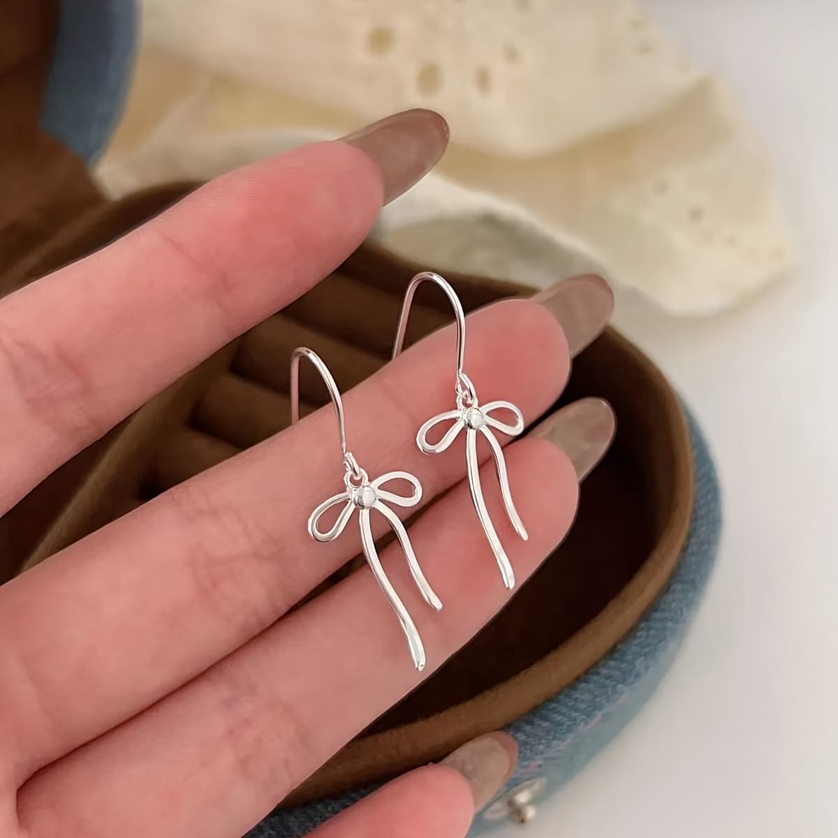 TEMU Stylish S925 Sterling Silver Bowknot Dangle Earrings For Women - Trendy And , Use , Bowknot Design, Unique Character