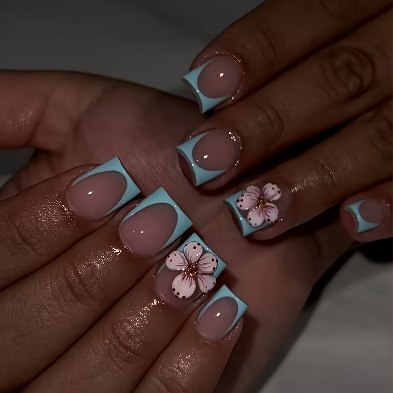 TEMU A Set Of 24 Short Square Blue False Nails With Cute Sweet Floral Designs, Featuring Light Luxury . Suitable For And. The Box Includes A Buffer And Jelly Glue For Easy Application And Wear