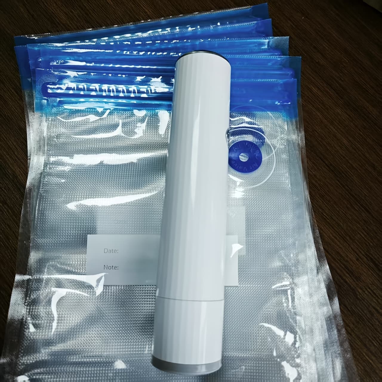 TEMU Electric Vacuum Machine And Food Vacuum Storage Bag, Vacuum Sealed Bags A Total Of 5 Sealed Bags, For Food Storage, Items Storage, Convenient Storage, Not Perishable