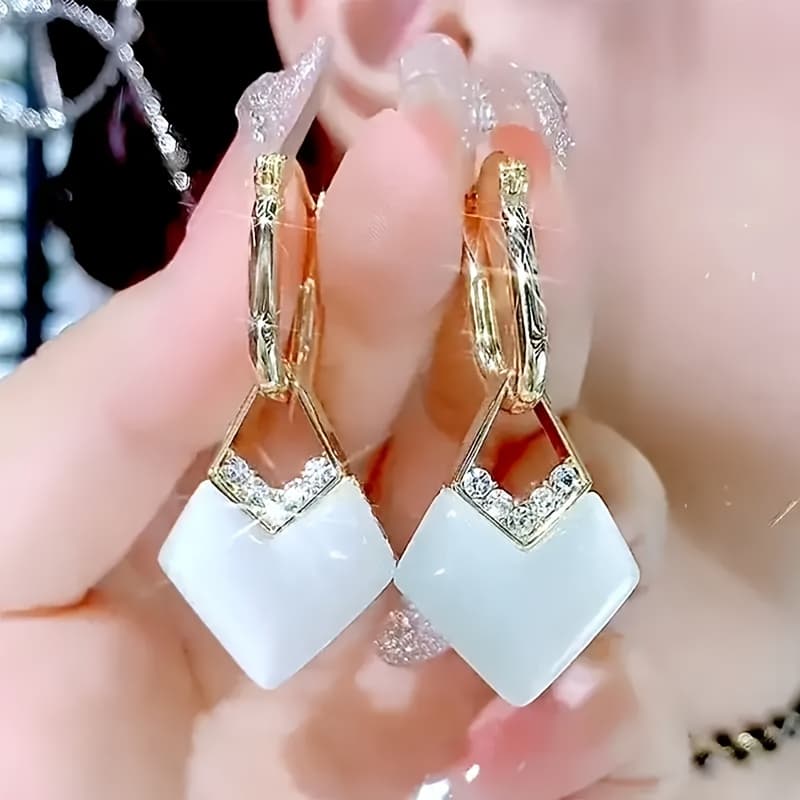 TEMU 1 Pair Of Heart-shaped Earrings, Fashionable, And Luxurious, Suitable As Jewelry For , Mothers And Women, Day Gift