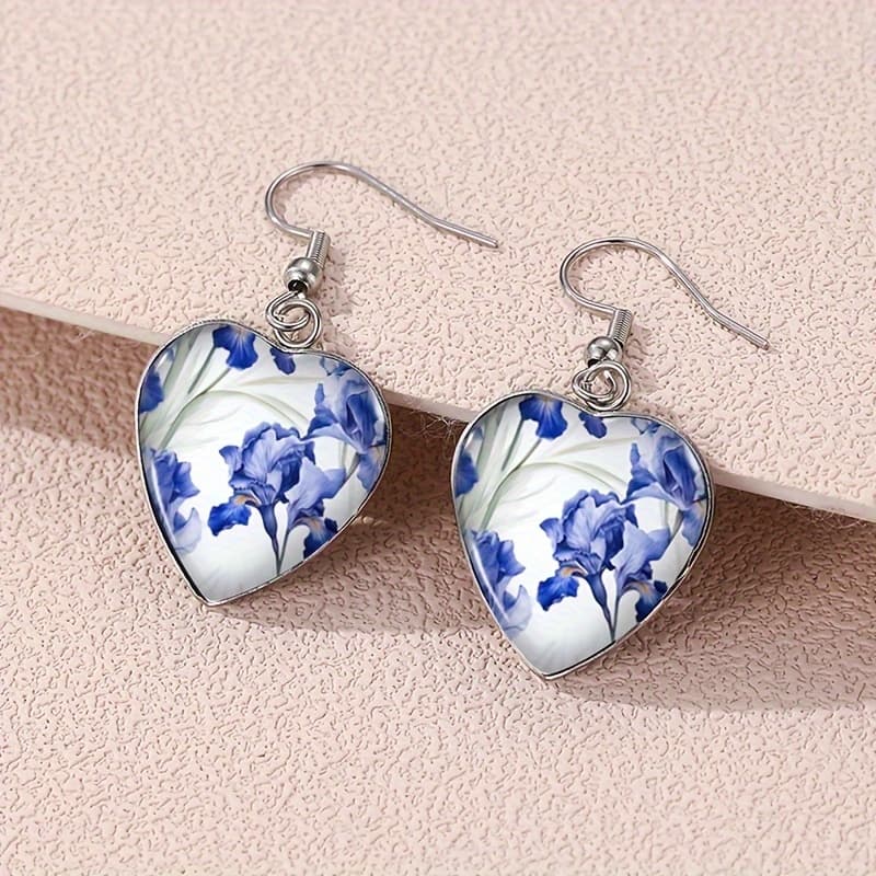 TEMU A Pair Of Heart-shaped Earrings Featuring Flowers