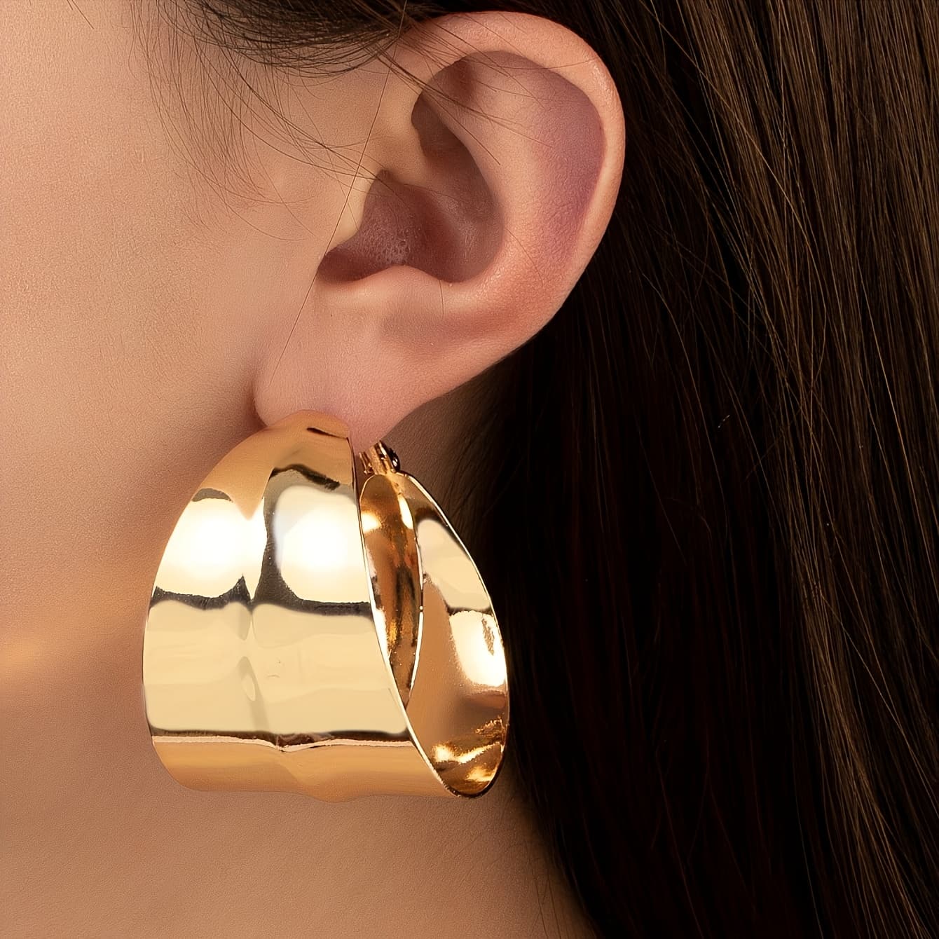 TEMU 1 Pair Lxalry Elegant Golden-tone Wide Hoop Earrings - Sleek Minimalist Style, Perfect For Daily Wear & Special Occasions, Ideal Valentine's, , New Year Gift