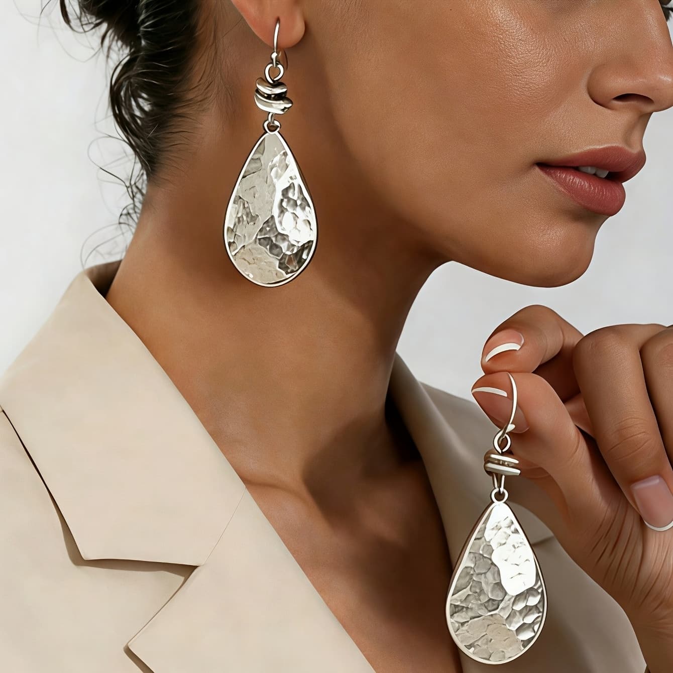 TEMU 1 Pair Of Trendy Vintage-style Women's Silvery Metal Teardrop Earrings, Suitable For Daily Wear And Party Accessories