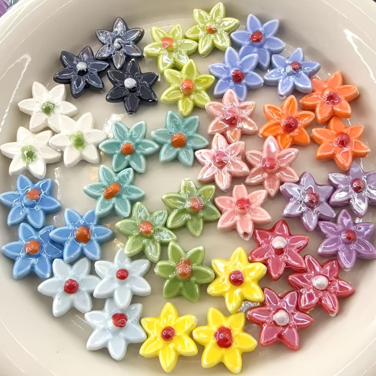 TEMU 10pcs Colorful Ceramic Flower Beads - 6-petal Floral Charms For Diy Bracelets & Phone Straps, Cute Botanical Jewelry Making Supplies (vibrant Floral Pendant Accessories)