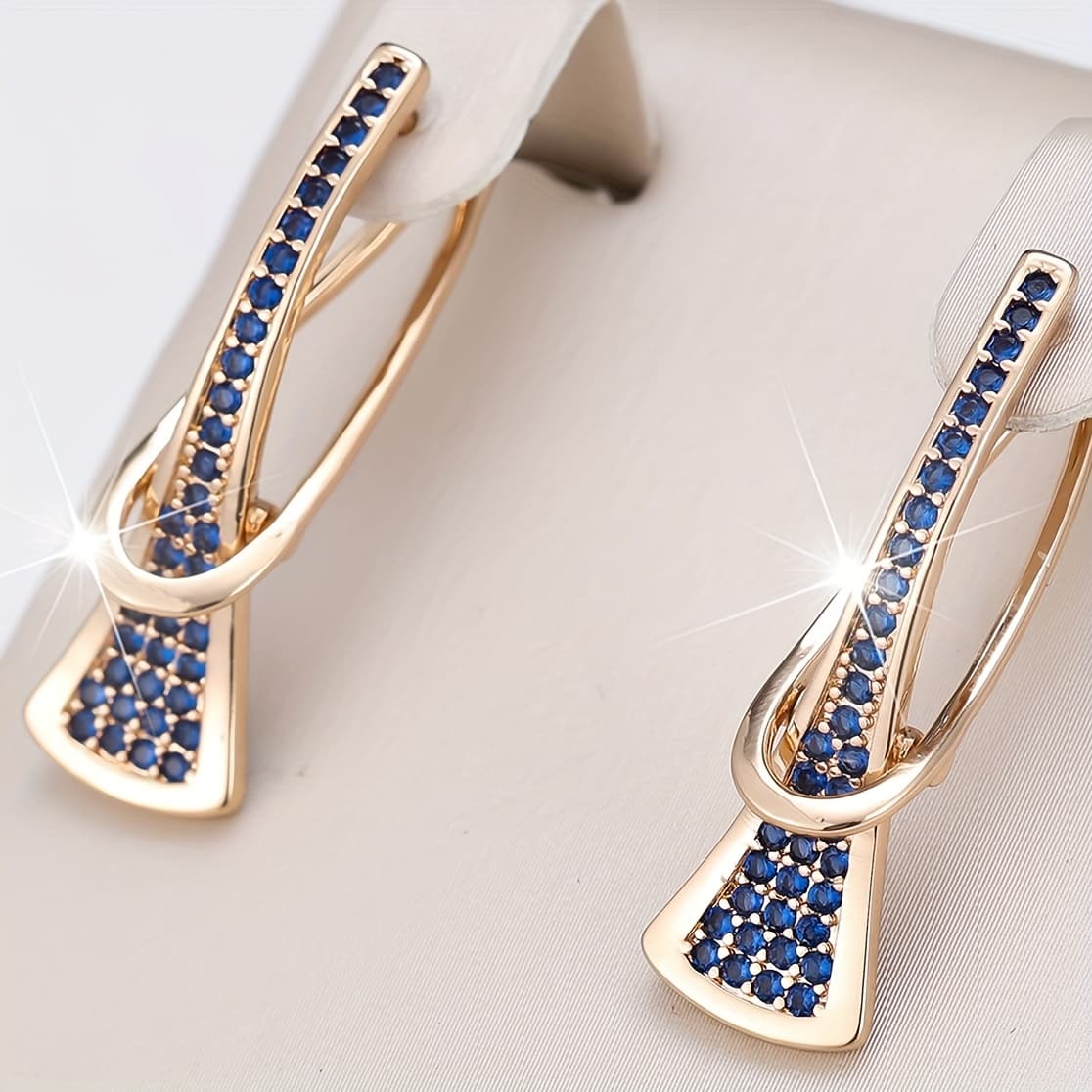 TEMU Angol Pair Of White Synthetic Synthetic Zirconia Inlaid Earrings For Women, Versatile Classic Luxury Elegant Personality Exquisite Jewelry Accessories