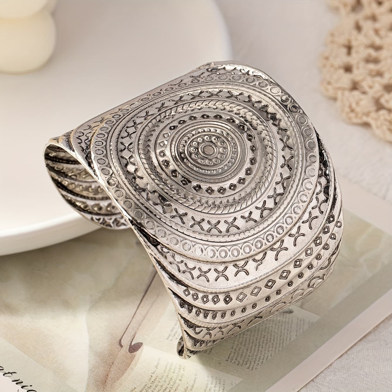 TEMU Stylish Bohemian Style Patterned Metal Open Bracelet Suitable For Women's