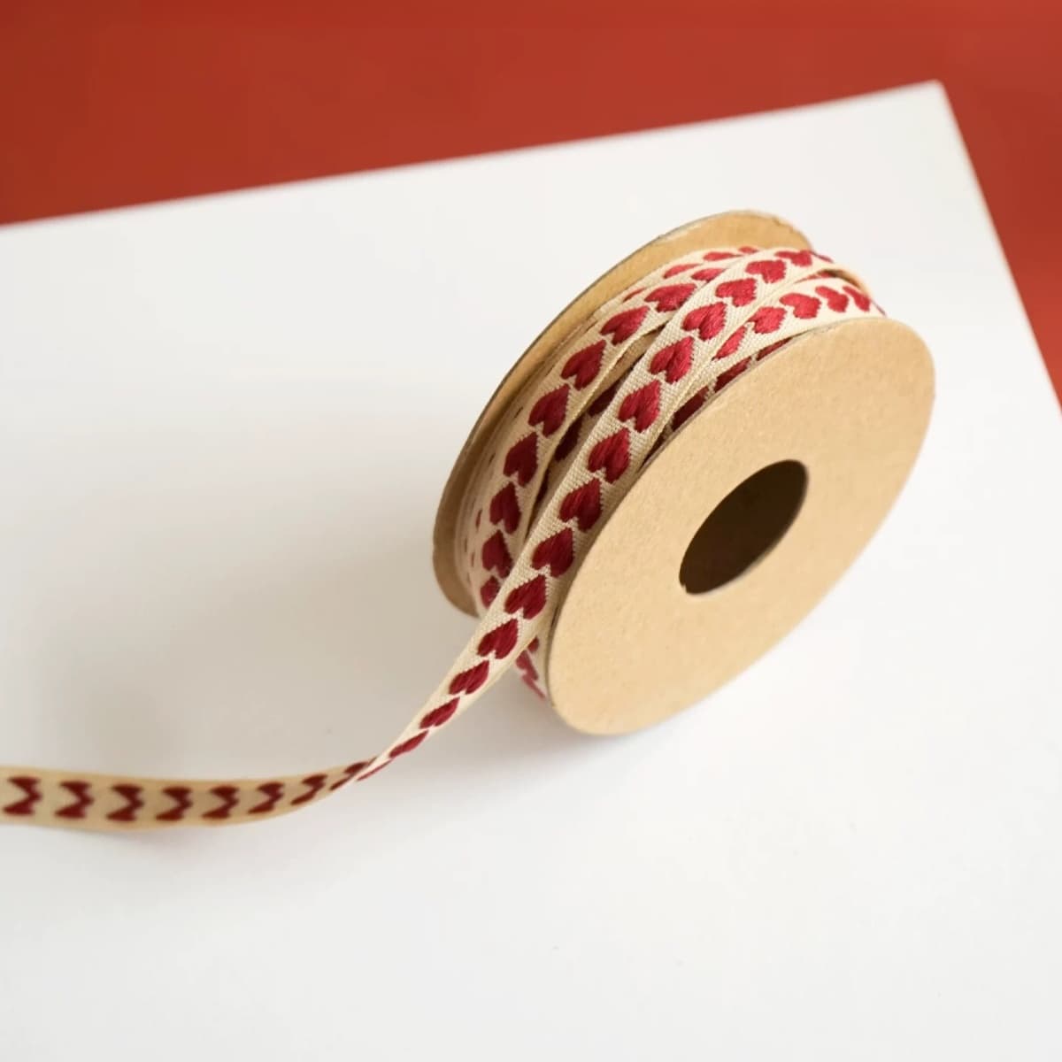 TEMU 110 Yards, 0.39in Wide, Heart Embroidered Ribbon | Red Color, Suitable For Craft, Bow Making, Cake, Bouquet Packaging, Invitation, Gift Wrapping, Wedding, Party, Decoration Ribbon