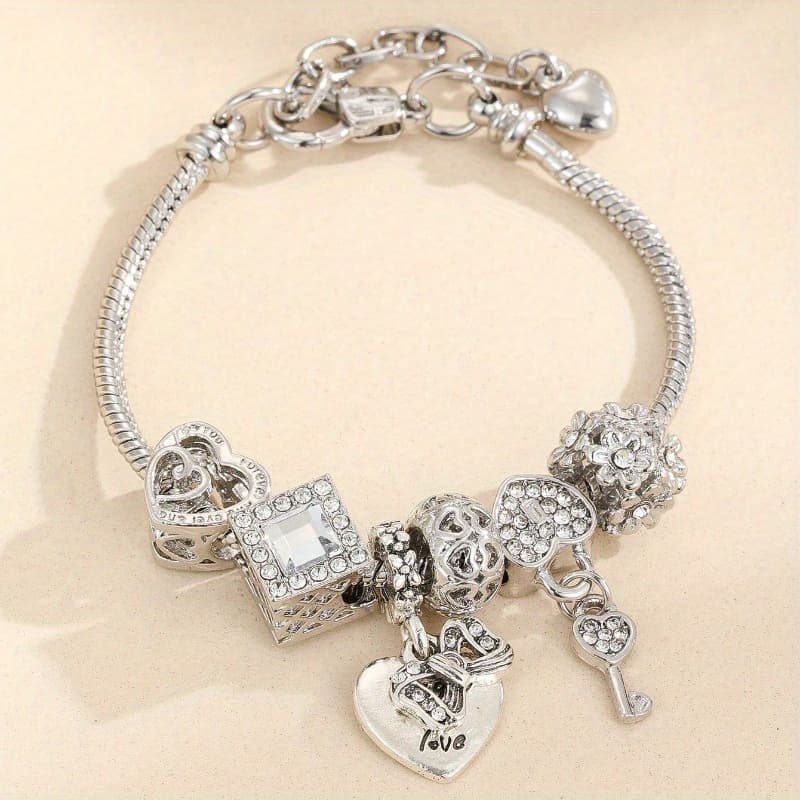 TEMU Stylish Stainless Steel Charm Bracelet Featuring Heart And Key Charms - Perfect For Jewelry Suitable For Everyday Use And , A Daily Accessory That Vacation Looks And Offers Comfortable Wear