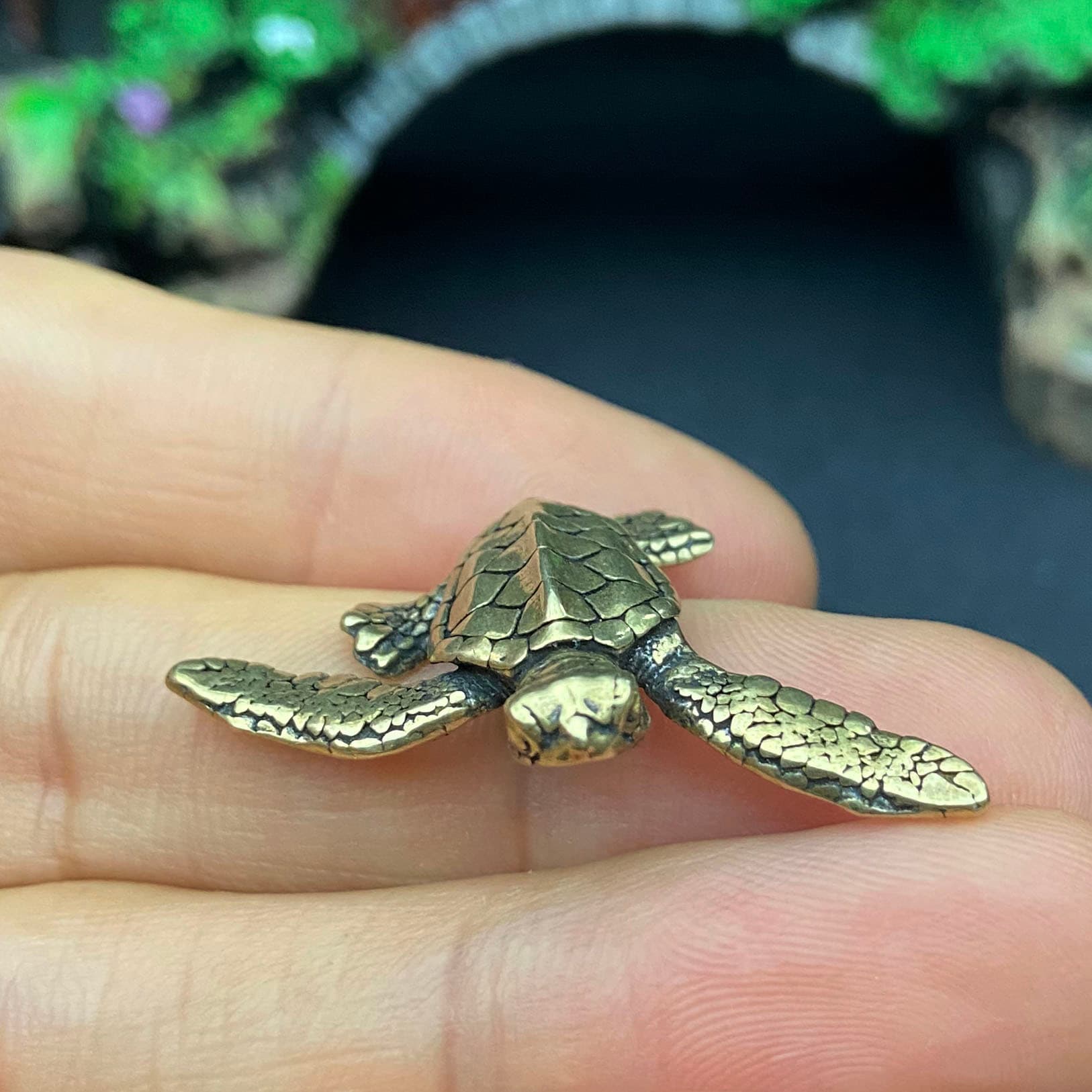 TEMU Turtle Brass Figurine, Light Luxury Desktop Ornament, Home Bookshelf Office Decoration, Holiday Gift