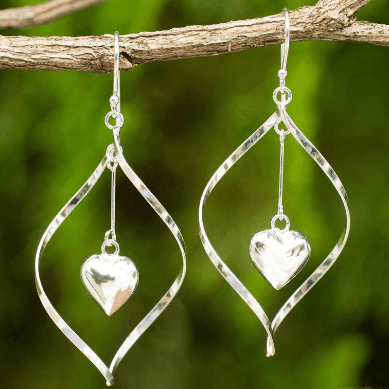 TEMU 1 Pair Vintage Fashion Hollow Heart Pendant Earrings Anniversary Birthday Party Valentine's Day Gift Festival Jewelry, Without Battery