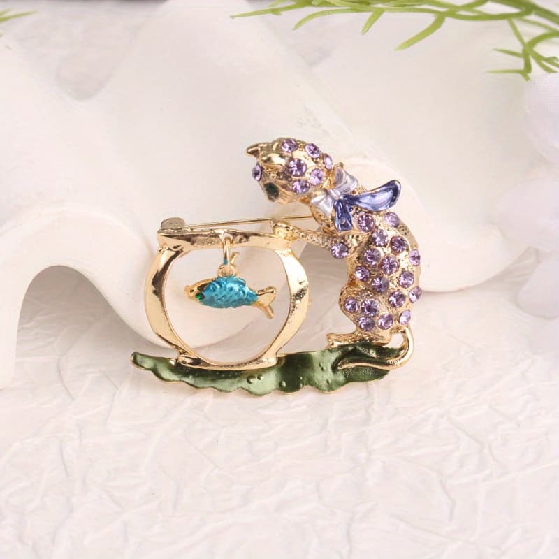 TEMU Brooch In Of A Cat Fishing, With Rhinestones And Enamel: Ideal For Whimsical Outfits, Fairy-tale Occasions, And Adorable Fashion
