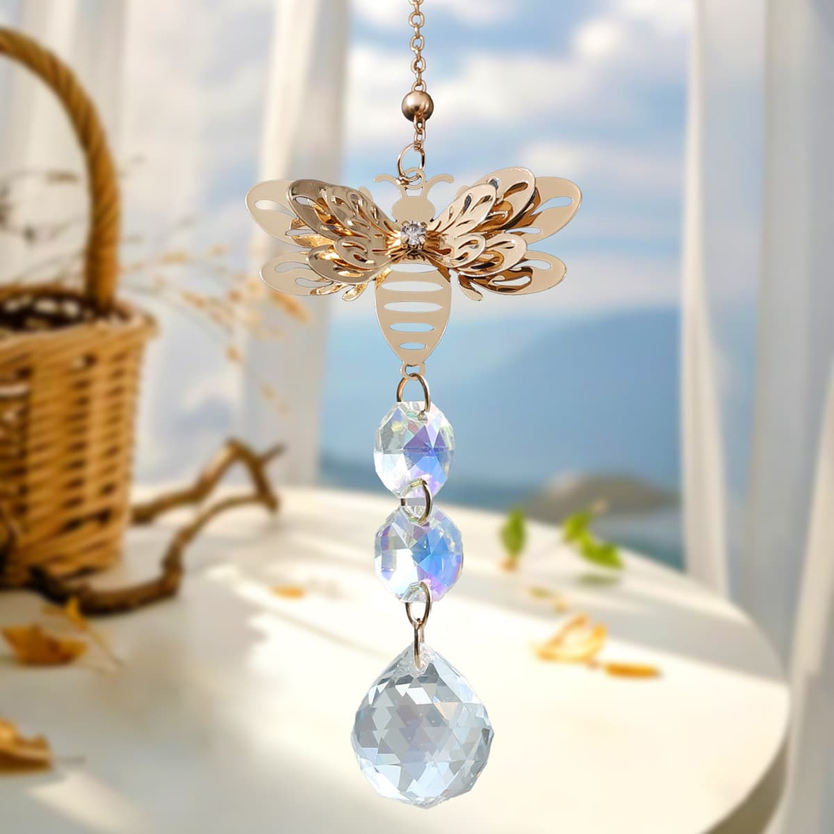 TEMU 1pc Honey Bee Wind Chime - Metallic Spinning Suncatcher With Colorful Crystals, Garden Art Decor, Indoor & Outdoor Ornament, Ideal Beekeeper Or , Crystal Prism Design For Use, Bee Decor