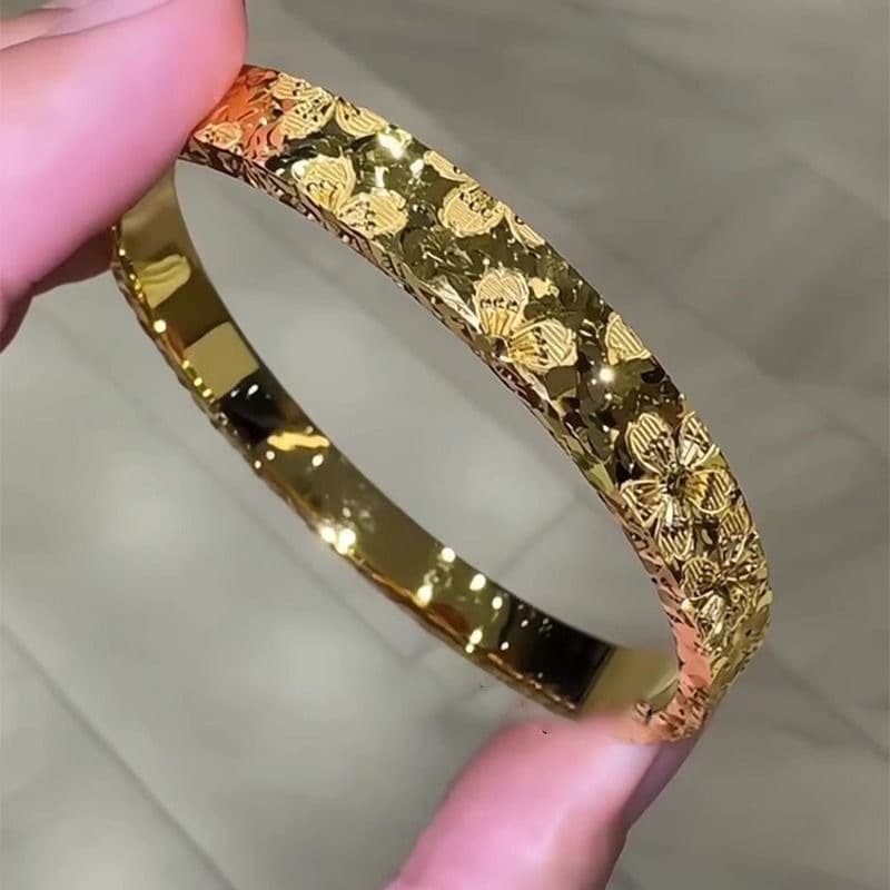 TEMU Chic Cherry Star Bracelet - Vintage-inspired Alloy Fashion Accessory For Women, Perfect For Weddings & Casual Attire