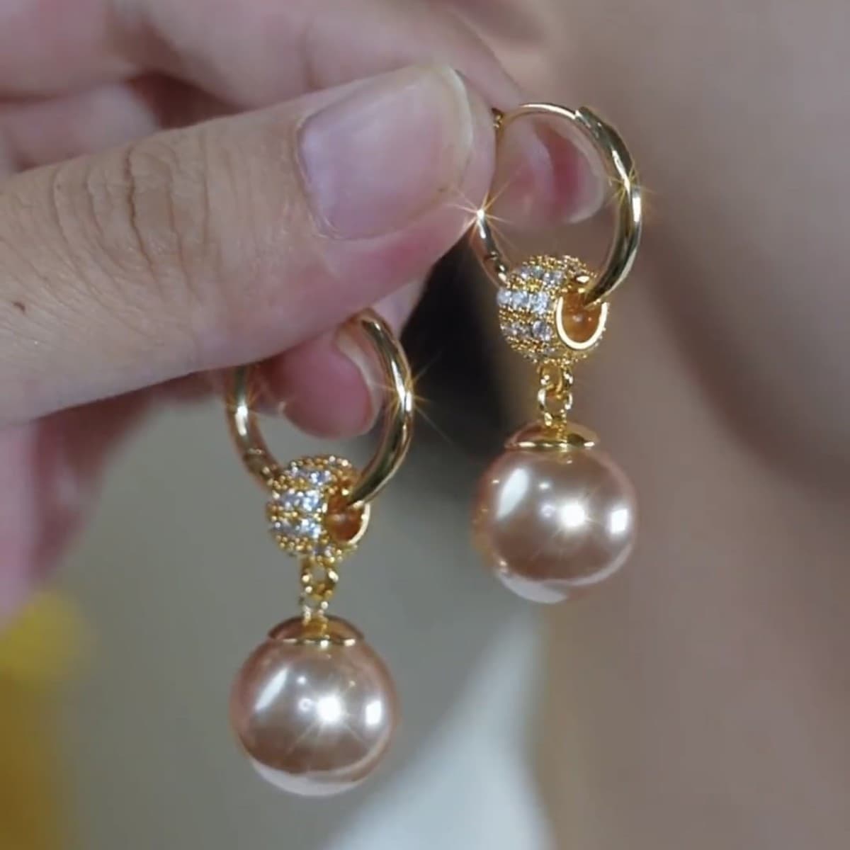 TEMU 2pcs Bohemian Retro Freshwater Pearls Earrings Suitable For - Vintage Freshwater Pearls Ear Cuff Clasps, Daily Wear & Special Occasions, Elegant Gift