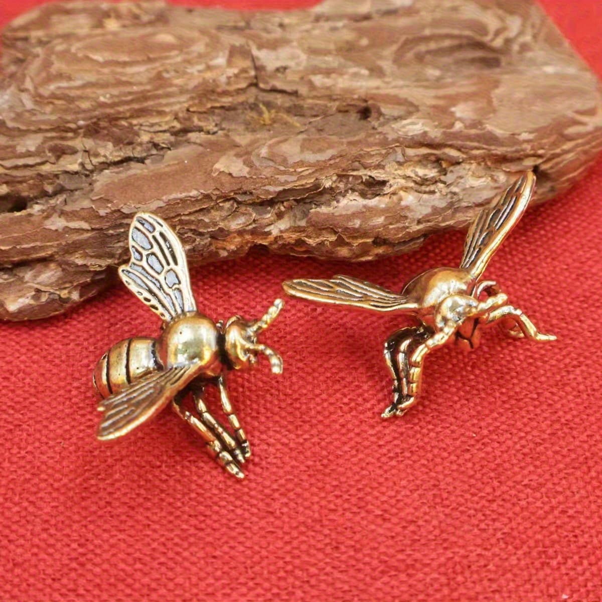 TEMU 2pcs Solid Statues - Vintage Bee Figurines For /office/ Decor, / Tea Pet Collectible, Miniature Bee Sculpture ( Beehive Decoration)
