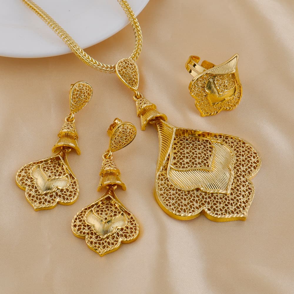 TEMU 24k Gold-plated Jewelry Set For Women - Stylish Pendant Necklace, Earrings, And Ring, Middle , Minimalist , Suitable For All